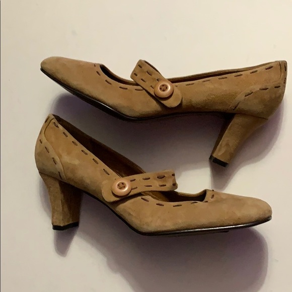 Naturalizer camel suede heels 8N - Picture 4 of 5